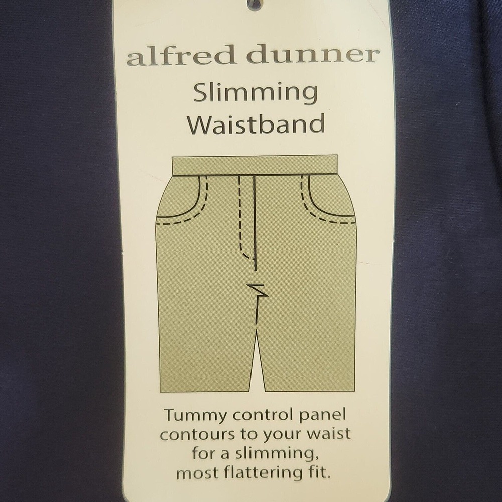 Alfred Dunner Pull-On Shorts Womens Plus Size 22W Solid Navy Blue Allure NWT - Picture 6 of 13
